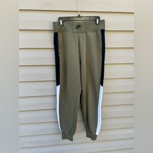 Nike Air Women's M BB Green/Black Heather HR Jogger pants high waist Col…